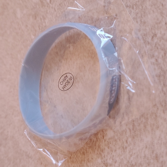 Free Add-On with purchase of any item in a bundle. Bracelet #NOBULLYING - Picture 3 of 3